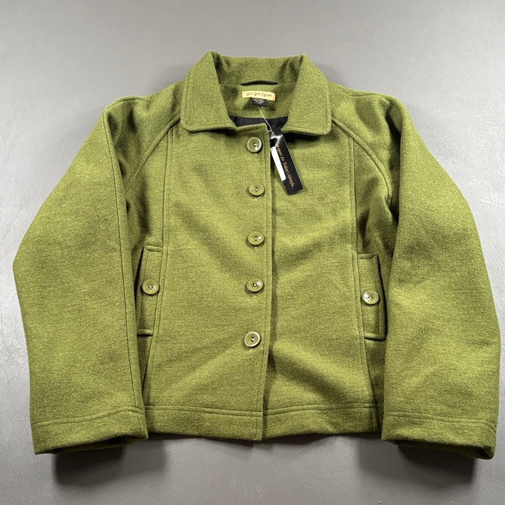 Gee Gee Sport Short Raglan Coat in Olive
